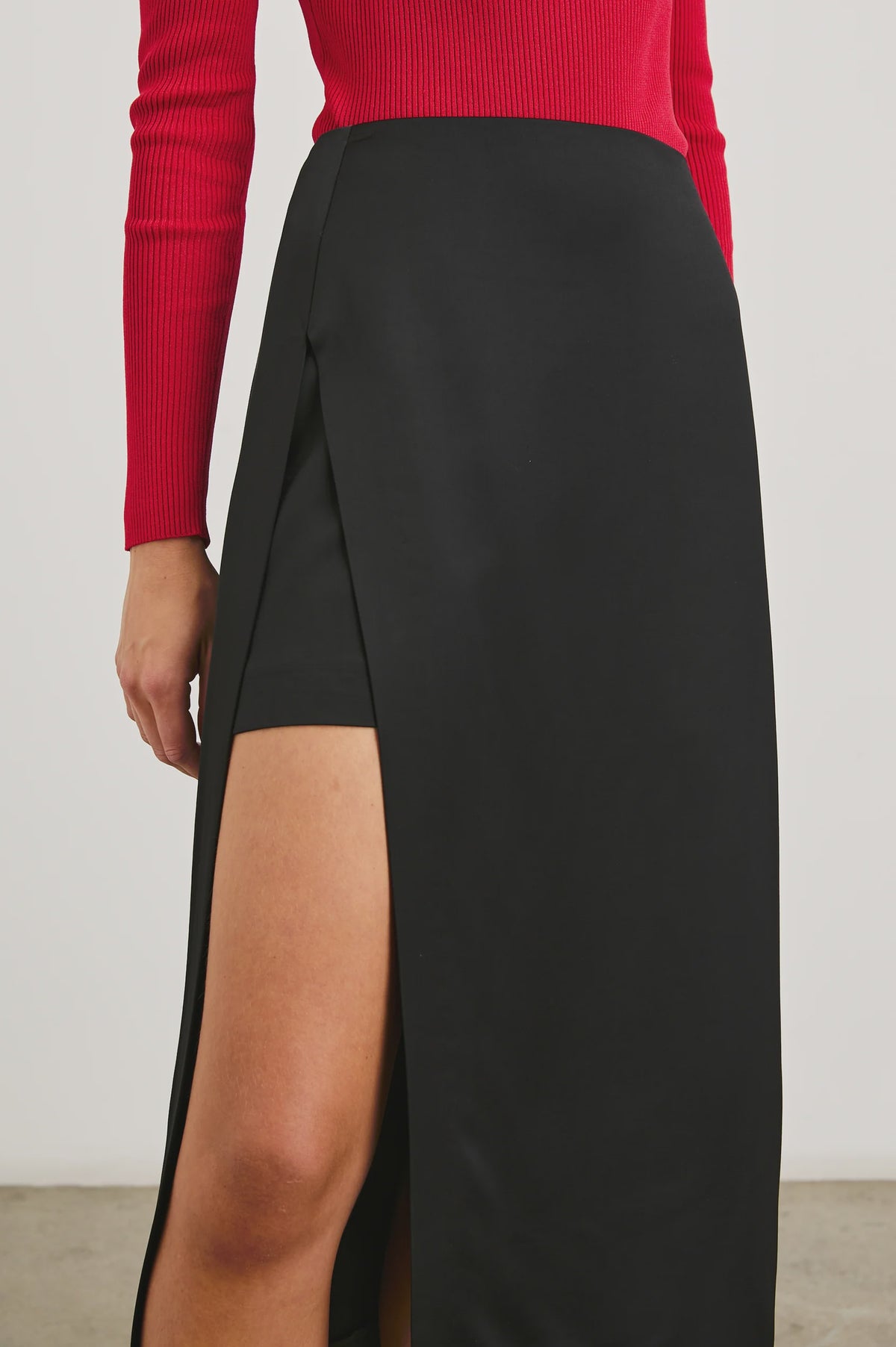 Kira Blk Skirt